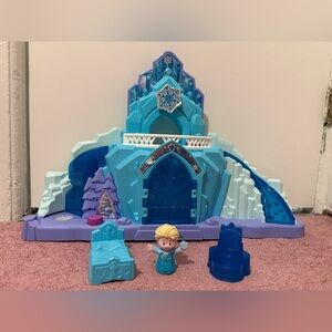 Little People Frozen Elsa castle Playset